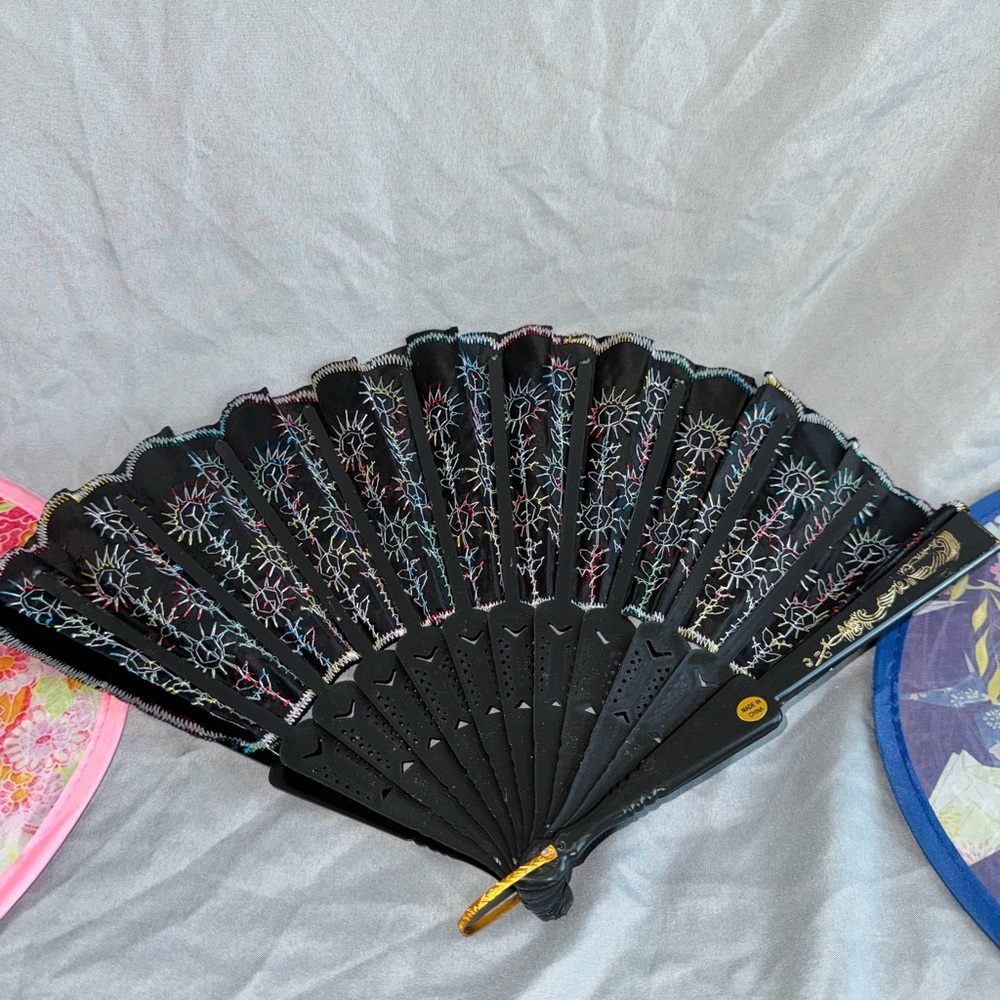 RAVELUXE 🥳 Rave / Party Handheld Fan 🪭 ⚡️⚡️⚡️Multi-Color on Black ⚡️⚡️⚡️